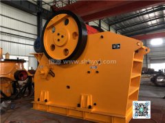 <b>大型的鐵礦石應該用哪種破碎設備適合</b>