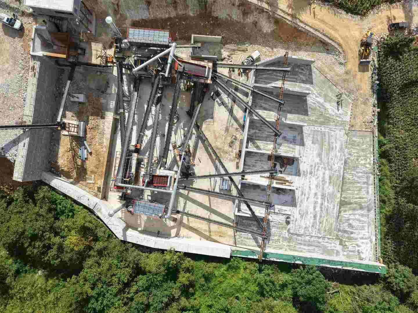 【獨家揭秘】2025年建筑垃圾處理黑科技：全套生產線方案配置攻略，投資必勝法則揭秘！